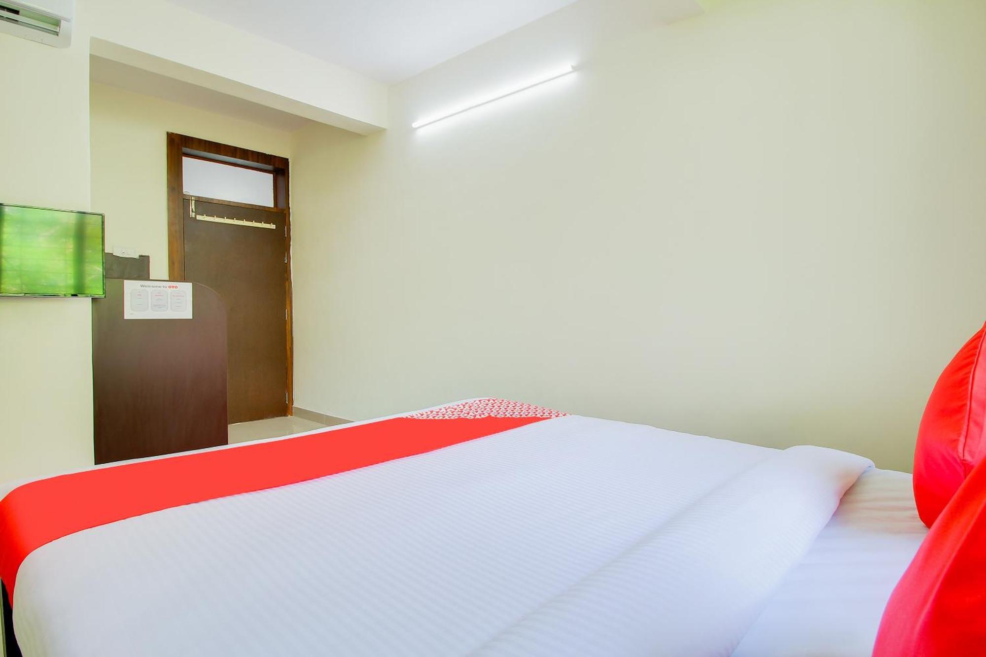 Hotel O Galaxy Near Inox Пуна Экстерьер фото