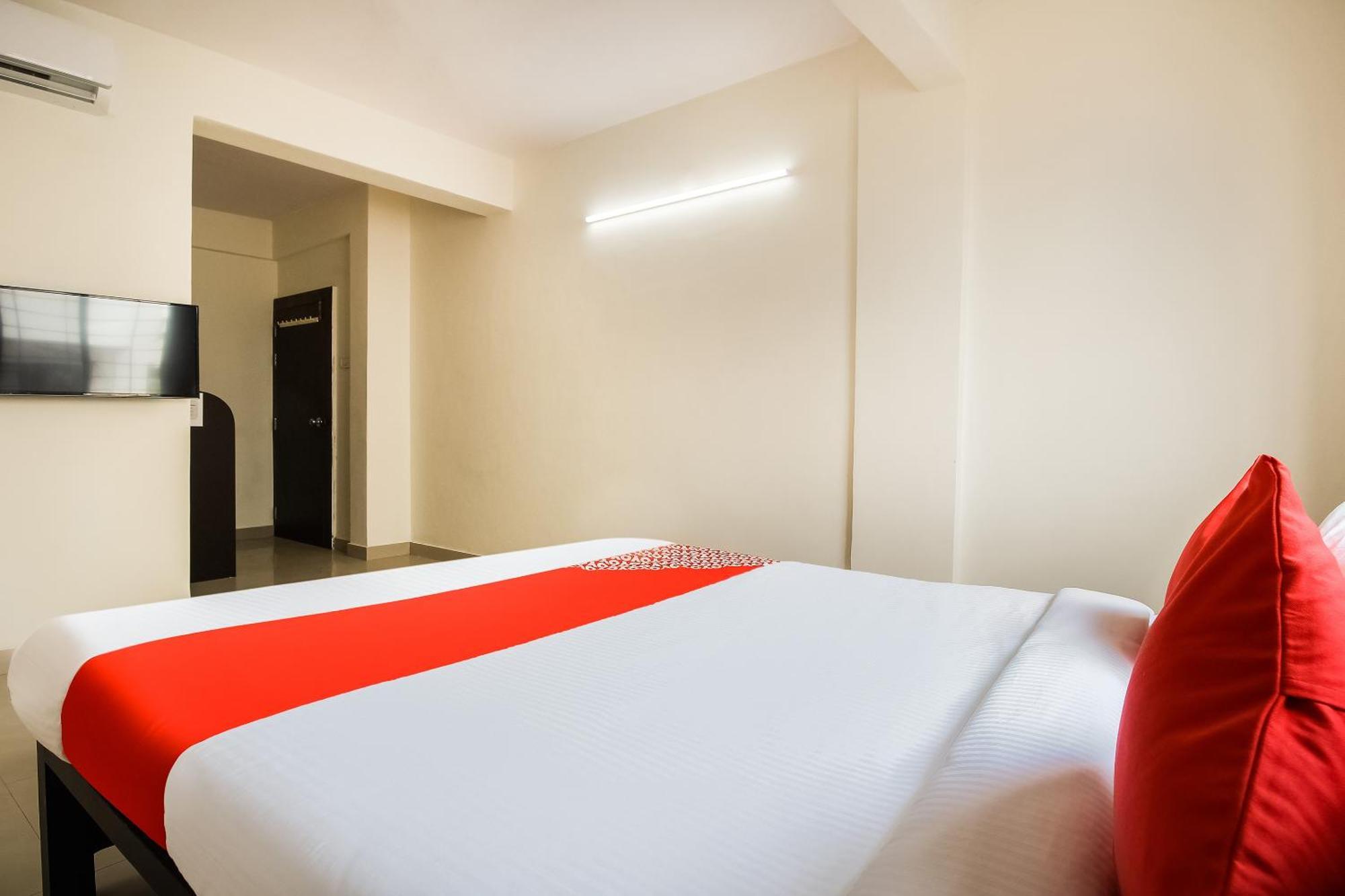 Hotel O Galaxy Near Inox Пуна Экстерьер фото