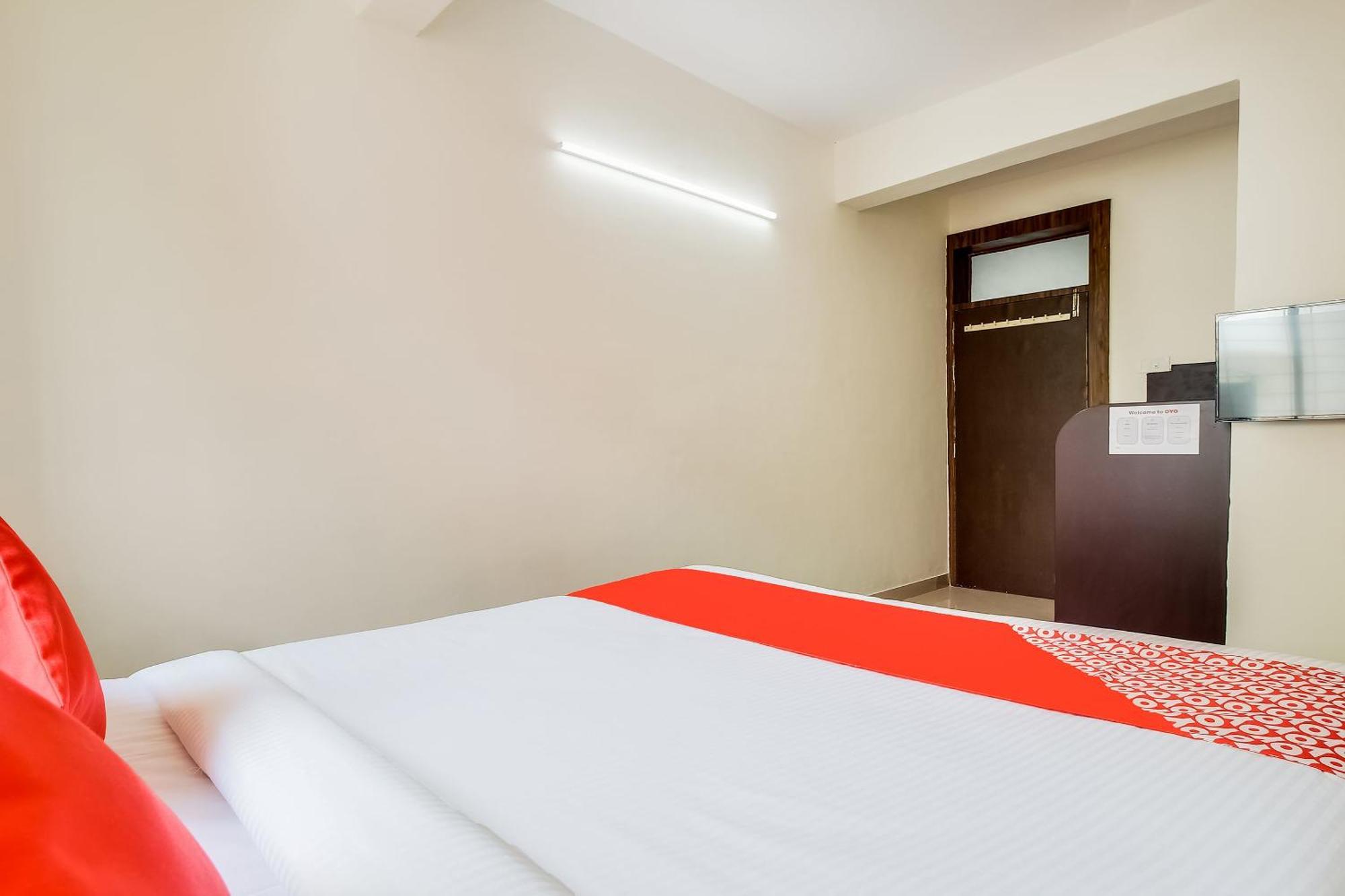Hotel O Galaxy Near Inox Пуна Экстерьер фото