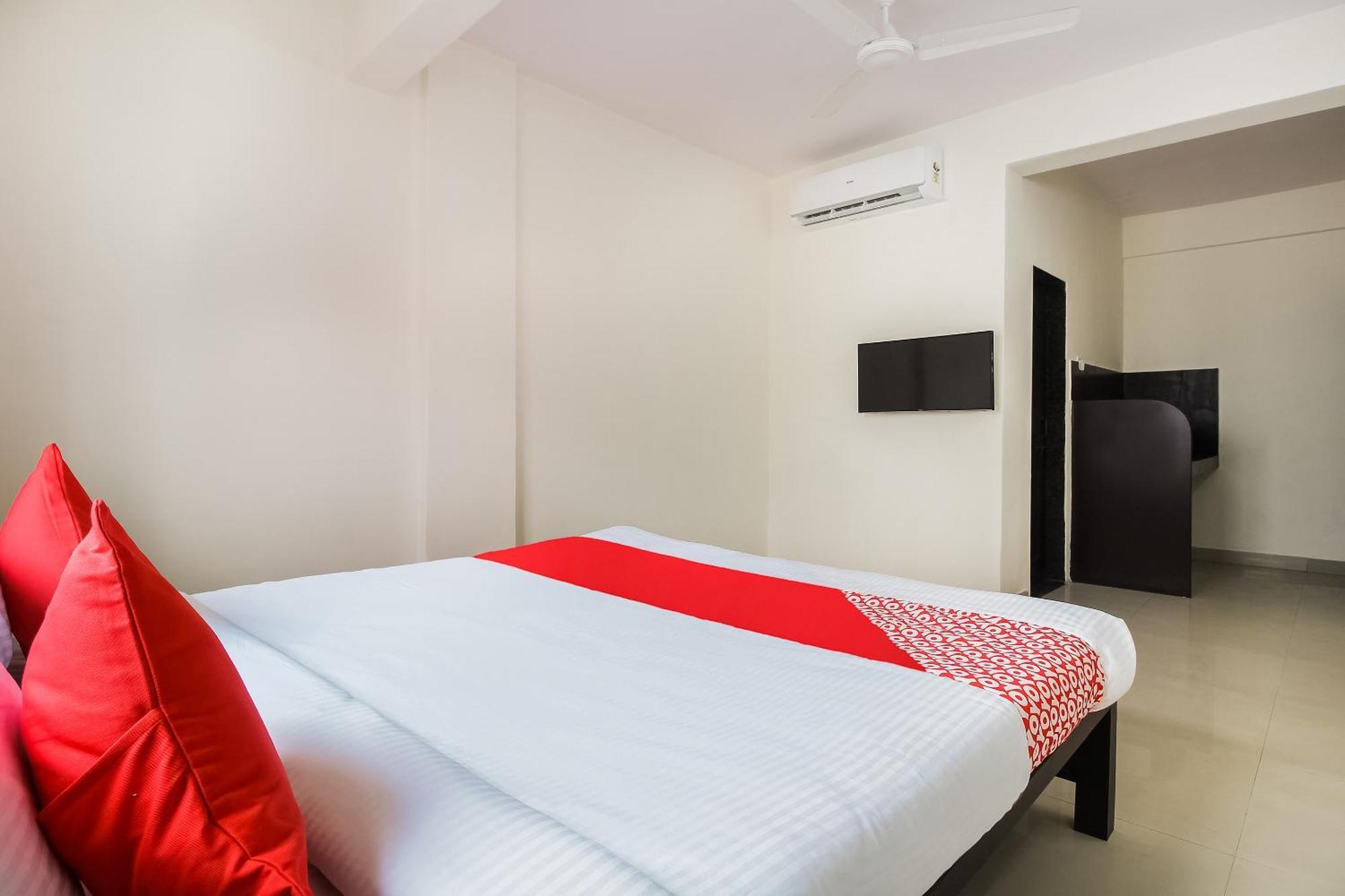 Hotel O Galaxy Near Inox Пуна Экстерьер фото